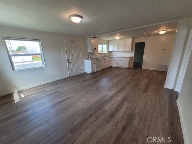 Foto del edificio - 12047 3rd St