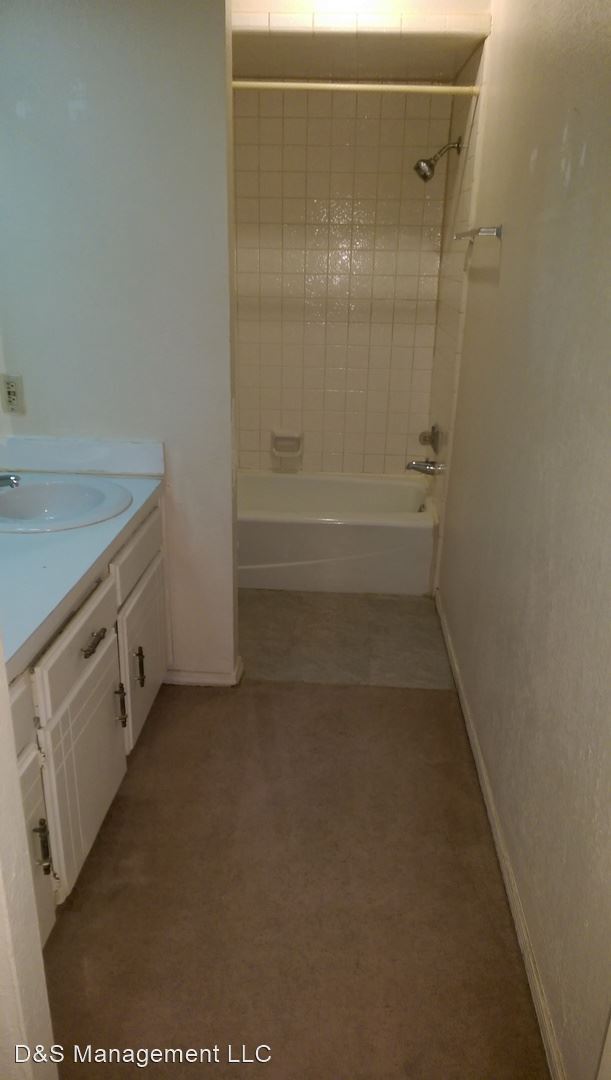 Building Photo - 2 br, 1 bath House - 2820 Nottingham Way