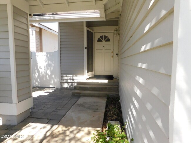 Building Photo - 12435 Sunnyglen Dr