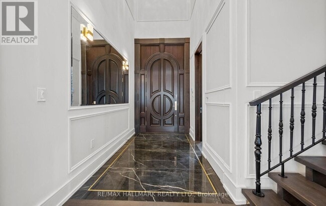 Photo du bâtiment - 32 Devondale Ave