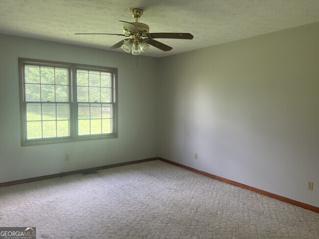 Foto del edificio - 1314 Greenbriar Dr