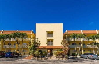 Building Photo - 6700 Royal Palm Blvd