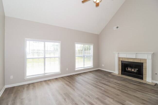 Building Photo - 10349 Ivy Laurel Cove