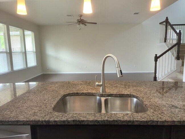 Building Photo - 3805 Tranquil Ln