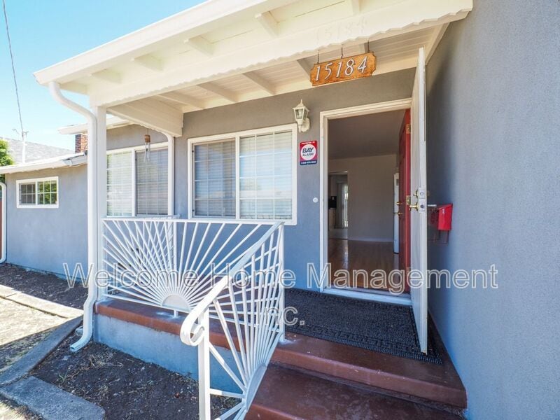 Photo - 15184 Norton Street