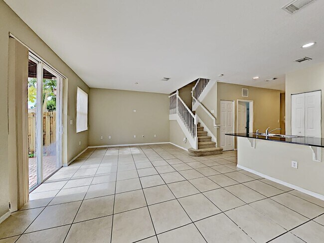 Building Photo - 14986 SW 41st Ln