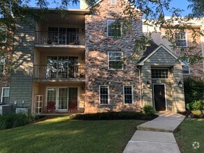Building Photo - 1107 Deer Run