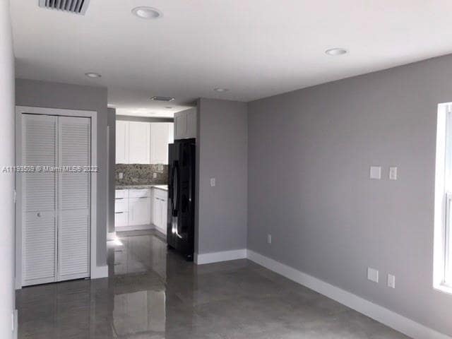 Building Photo - 1221 SW 76th Ct