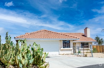 Building Photo - 5785 Hall Ln