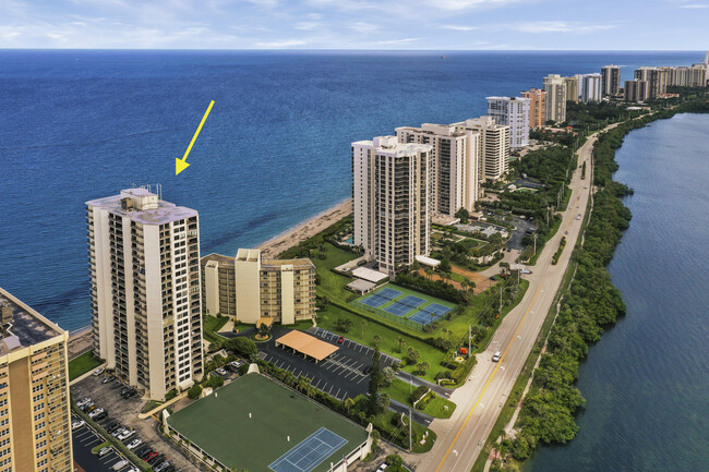 Foto del edificio - 5420 N Ocean Dr