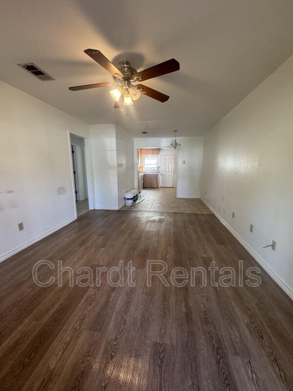 Building Photo - 1508 Alamo Ave