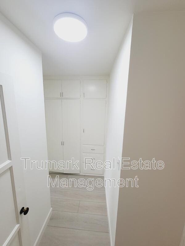 Foto del edificio - 2317 Merton Ave