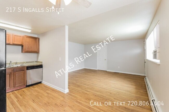 Foto del edificio - Fabulous 2 Bedroom Unit Near Belmar - $500...
