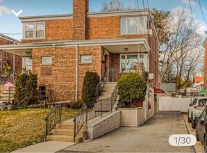 Building Photo - 67 Shonnard Pl