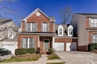 Building Photo - 9625 Sunset Grove Dr