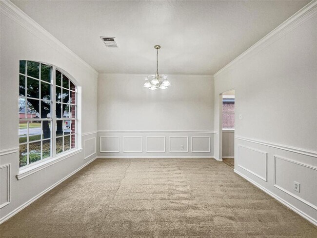 Building Photo - 17714 Memorial Springs Dr