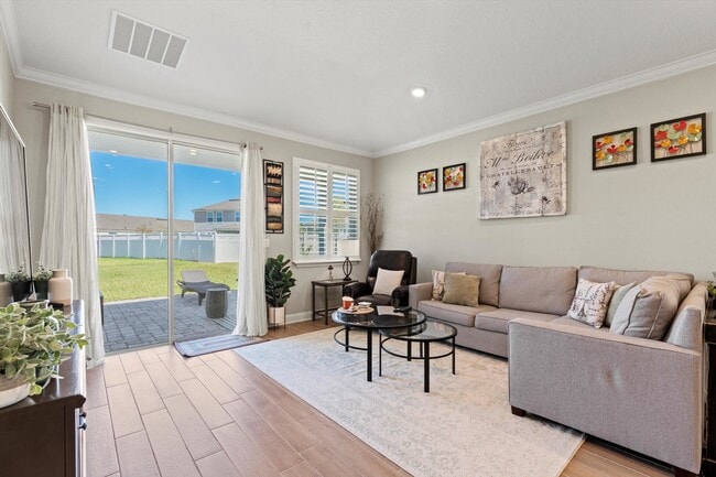 Foto del edificio - 97 Thistleton Wy