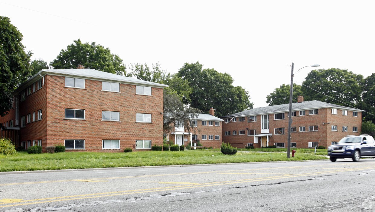 Primary Photo - Tuscan Hills Apartments
