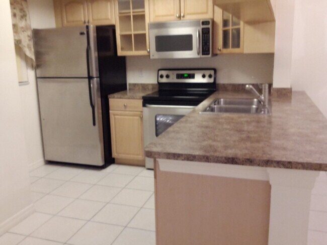 Stainless Steel Appliances - 25275 Rampart Blvd