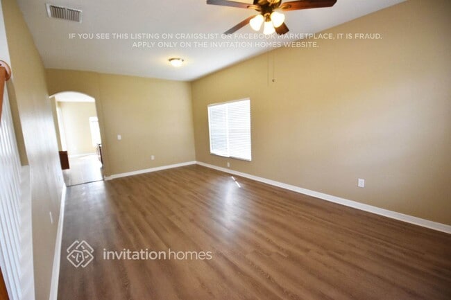 Foto del edificio - 207 Smokey Hill Ave