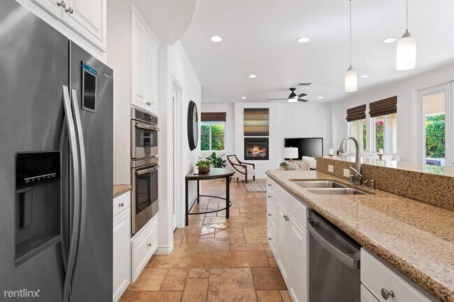 Building Photo - 4 br, 3 bath House - 551 Vista Azul