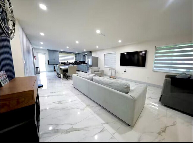 Foto del edificio - 1228 NE 89th St