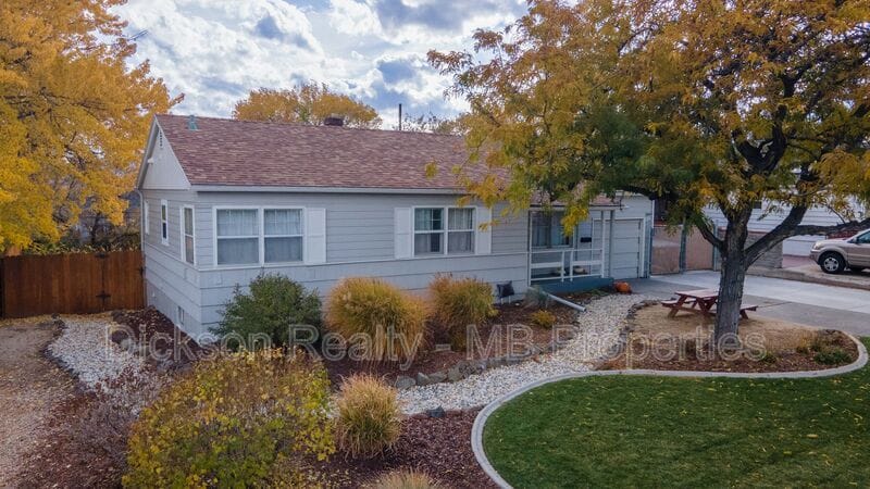 Foto principal - 1060 Whitaker Dr