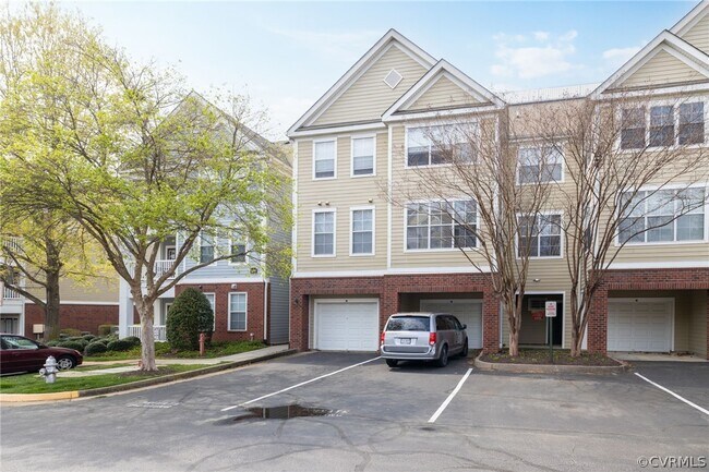 Building Photo - 614 Bristol Village Dr