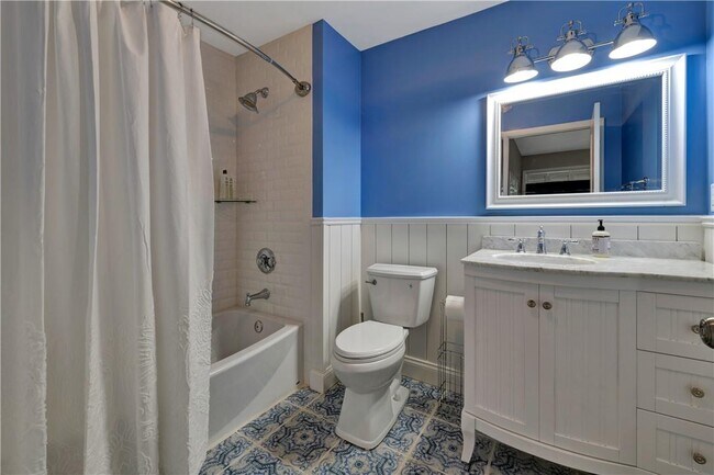 Foto del edificio - 2711 Boone Dr