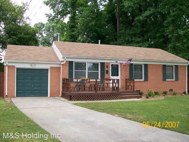 Foto del edificio - 3 br, 1.5 bath House - 160 Alexander Dr.