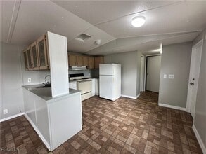 Building Photo - 7945 Hart Dr