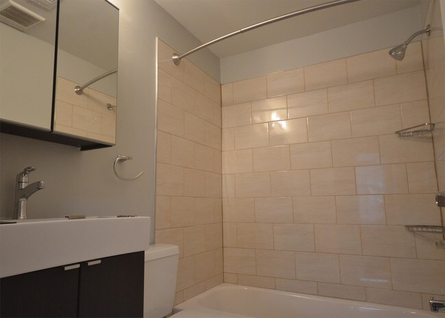 Foto del edificio - 608 S 3rd St