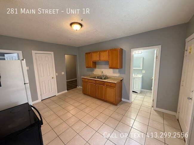 Photo - 281 Main St Apartment