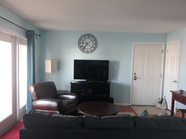 Foto del edificio - 4834 Beach Dr SE