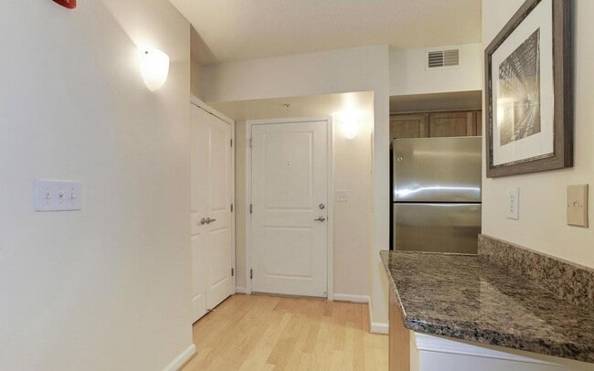 Building Photo - 7923 Eastern Ave