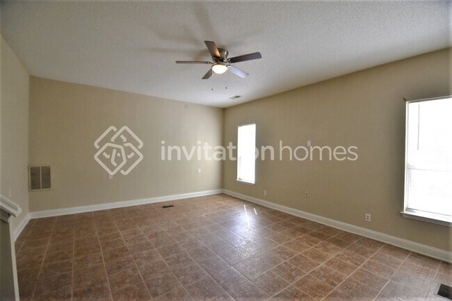 Foto del edificio - 6498 Crooked Creek Pl