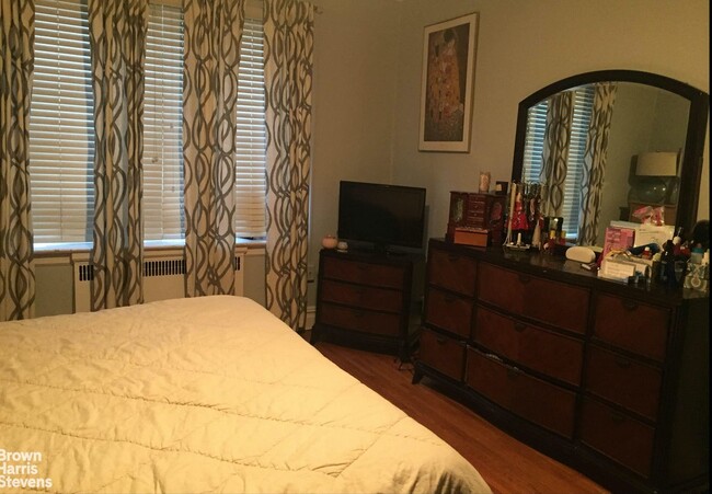 Foto del edificio - 8701 Shore Rd