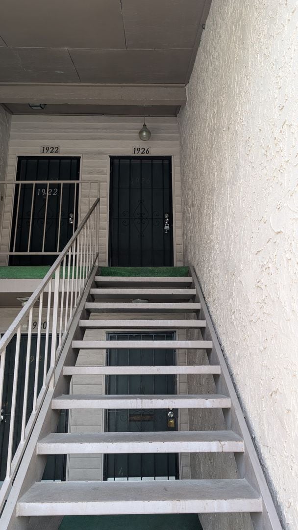 Spacious one bedroom near The Mall of Mill... - Spacious one bedroom near The Mall of Mill... House