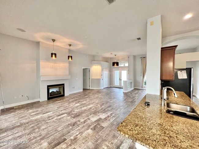 Building Photo - 75 Creek Bluff Way