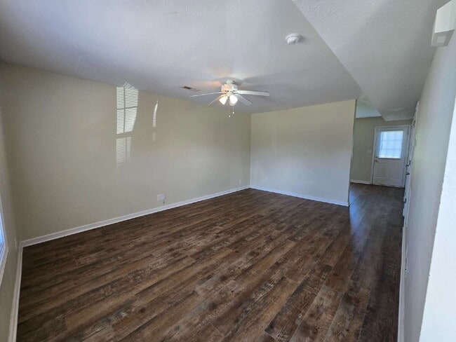 Building Photo - 253-1A EXECUTIVE AVE, CLARKSVILLE, TN 37042