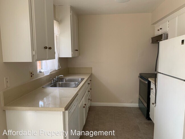 Foto del edificio - 3 br, 1.5 bath House - 921 Mt. Olive #1