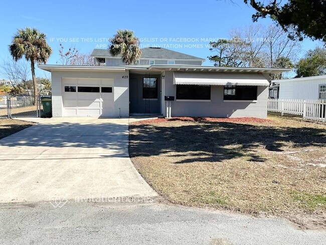 Building Photo - 429 7th St N