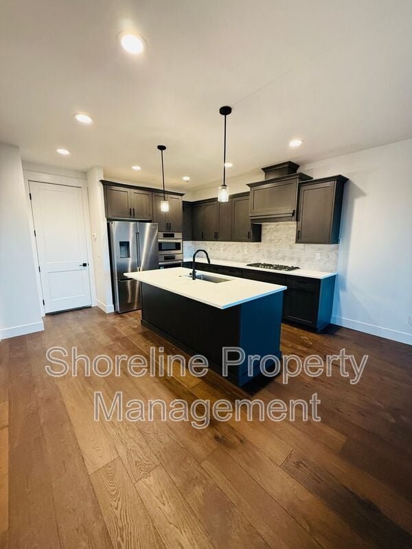 Building Photo - 2009 Freya Ct