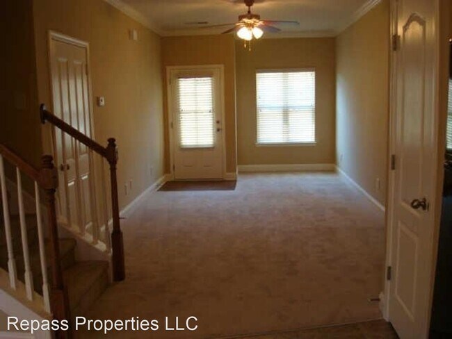 Building Photo - 2 br, 2.5 bath House - 1134 Woodbury Falls...
