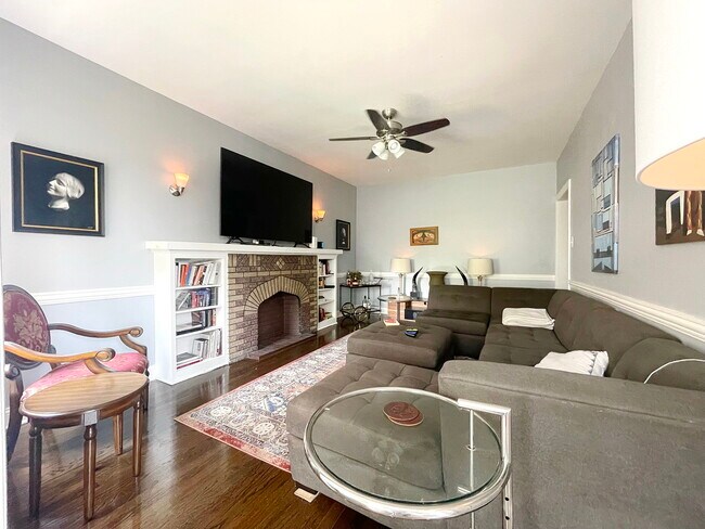 Foto del edificio - 3530 W Palmer St