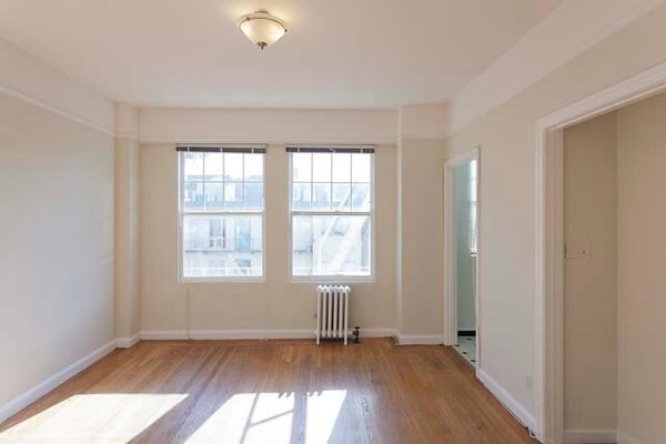 Building Photo - 1520 Gough St