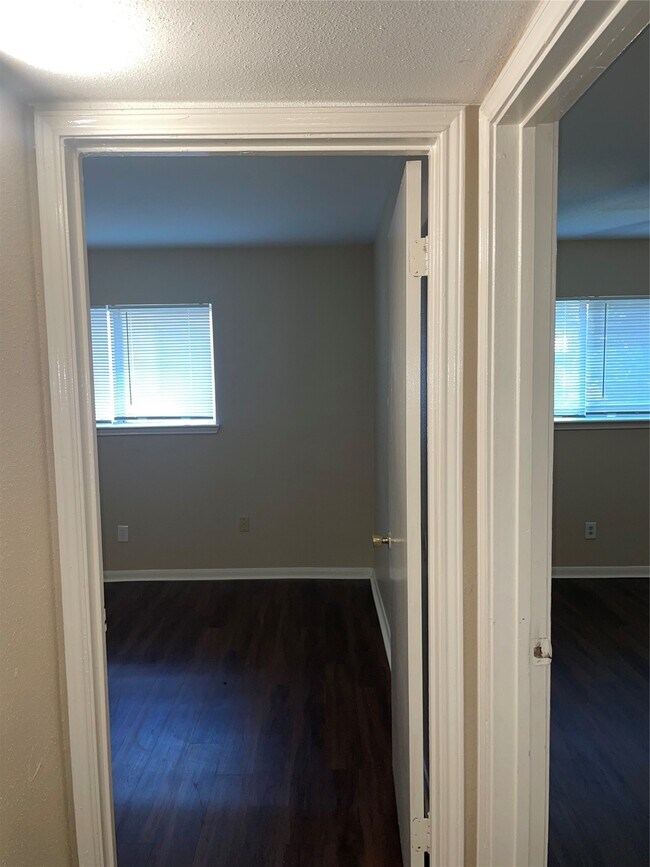 Building Photo - 4710 Airport Blvd