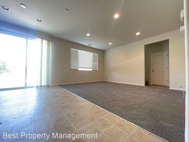 Building Photo - 5 br, 3 bath House - 46 Sugarbush Ct.