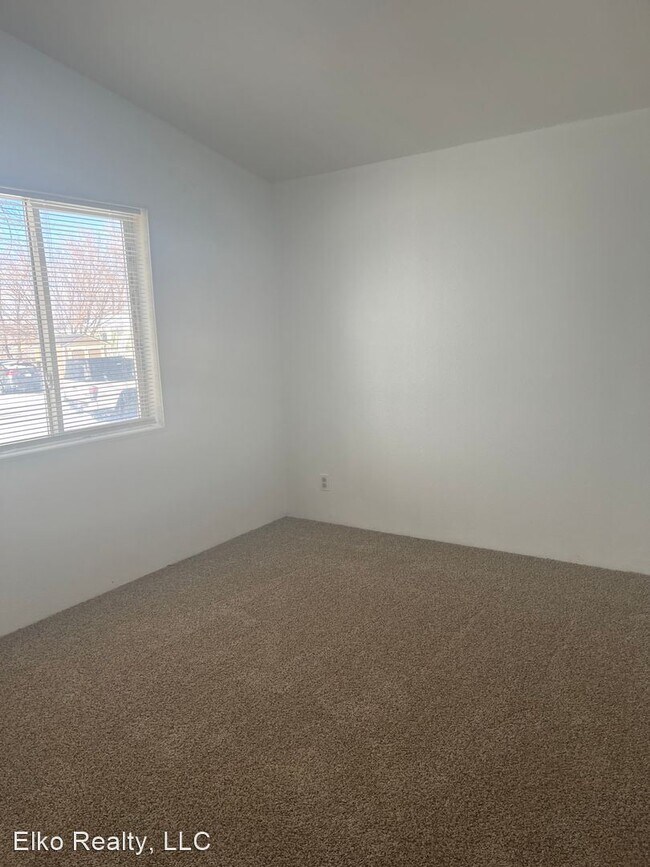Foto del edificio - 3 br, 2 bath House - 1356 Stitzel Rd