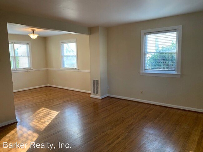 Building Photo - 2 br, 1.5 bath House - 1040 Nichols Drive